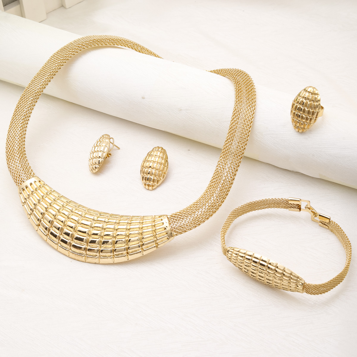 Fashion Jewelry Sets for Women - Ethnic Fashion Trends 2025 评论和价格